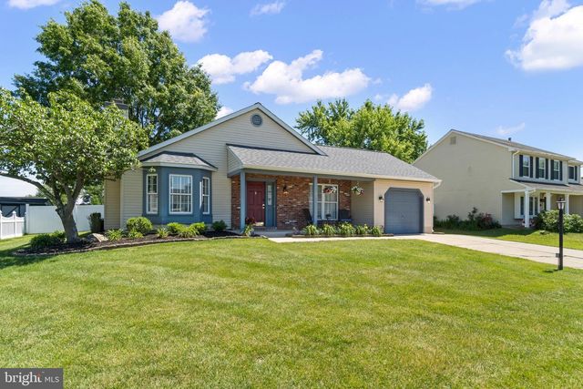 180 CARLTON AVE, Marlton, NJ 08053