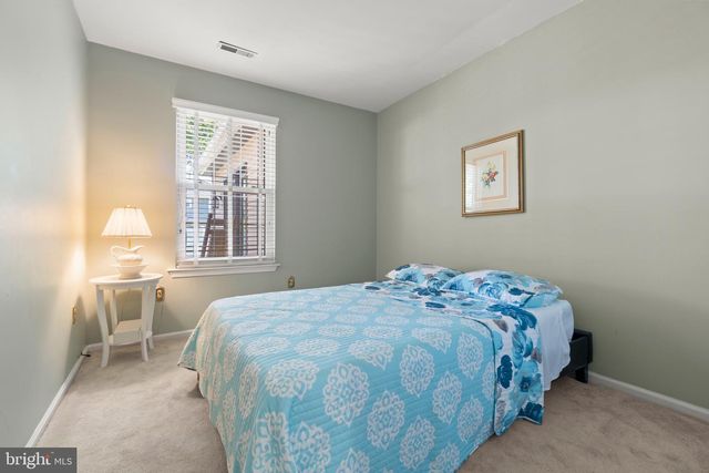 180 CARLTON AVE, Marlton, NJ 08053