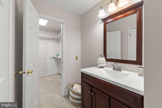 180 CARLTON AVE, Marlton, NJ 08053