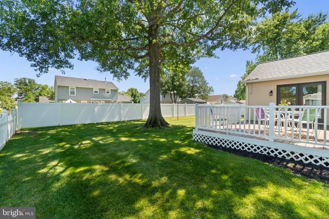 180 CARLTON AVE, Marlton, NJ 08053