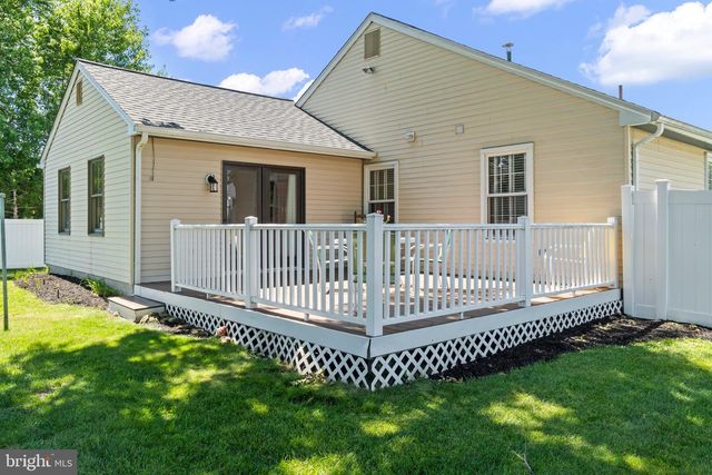 180 CARLTON AVE, Marlton, NJ 08053