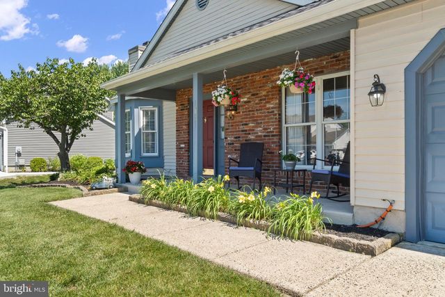 180 CARLTON AVE, Marlton, NJ 08053