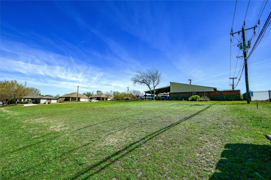 8433 Downe Drive, White Settlement, TX 76108