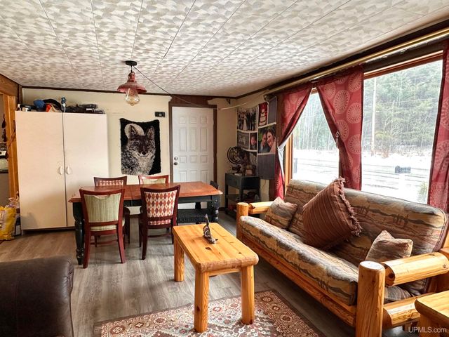 1100 E Breitung Avenue, Kingsford, MI 49802