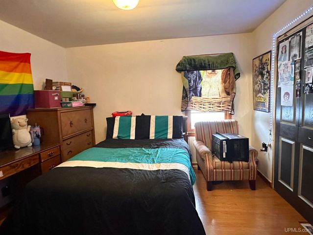 1100 E Breitung Avenue, Kingsford, MI 49802