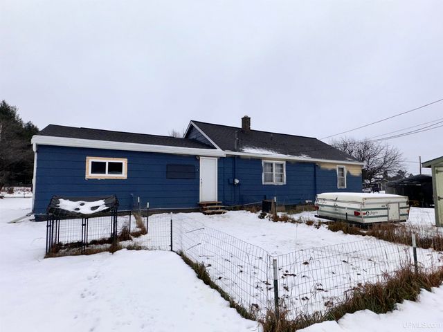 1100 E Breitung Avenue, Kingsford, MI 49802