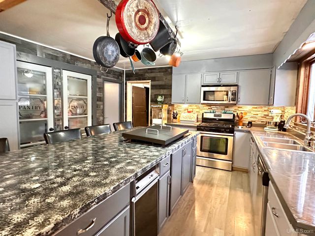 1100 E Breitung Avenue, Kingsford, MI 49802