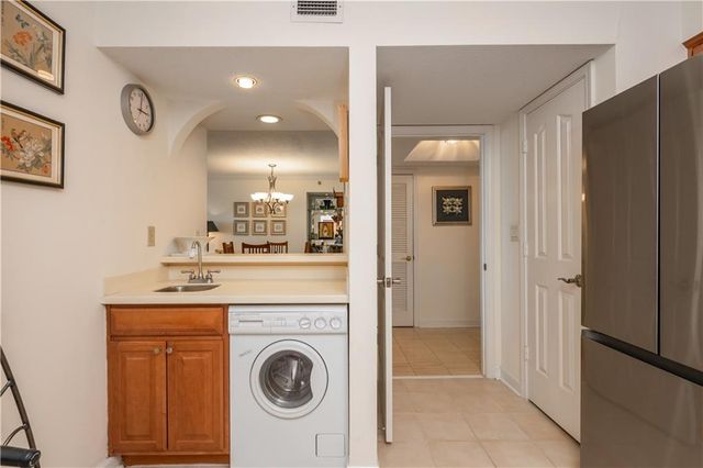 2870 Pharr Court South NW 2701, Atlanta, GA 30305