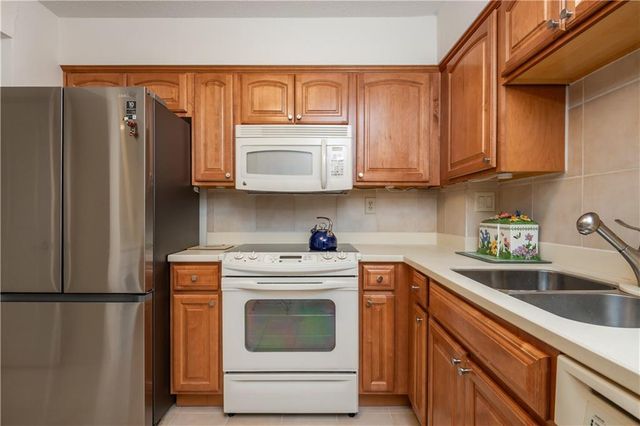 2870 Pharr Court South NW 2701, Atlanta, GA 30305