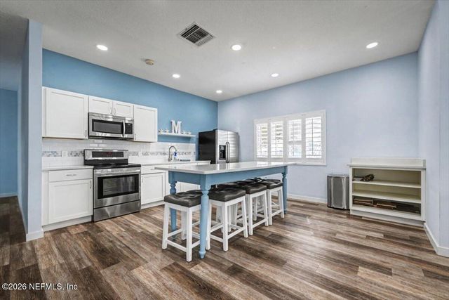 14750 BEACH Boulevard 62, Jacksonville, FL 32250