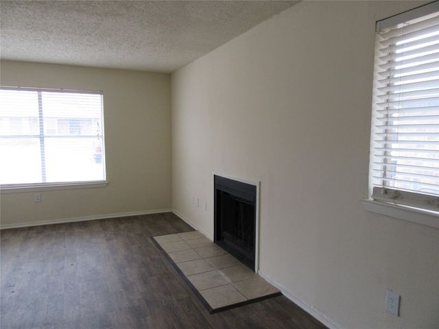 1614 Windsong Lane, Irving, TX 75060