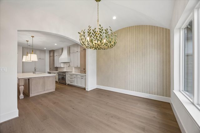 1018 Rosepoint Street, Houston, TX 77018