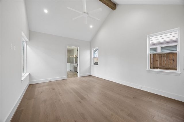 1018 Rosepoint Street, Houston, TX 77018