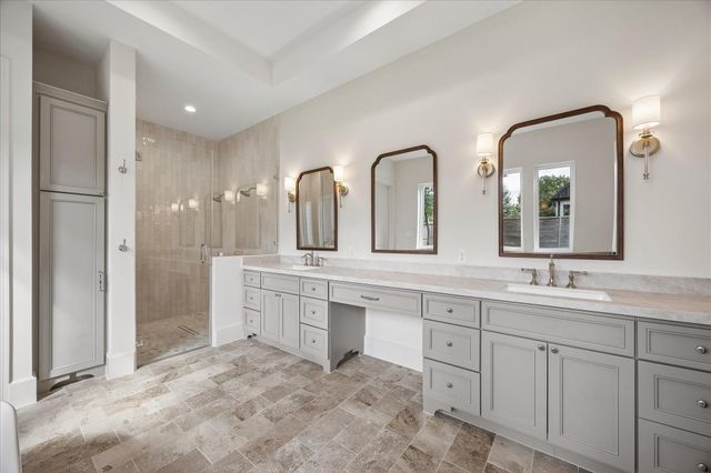 1018 Rosepoint Street, Houston, TX 77018