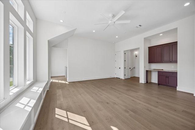 1018 Rosepoint Street, Houston, TX 77018