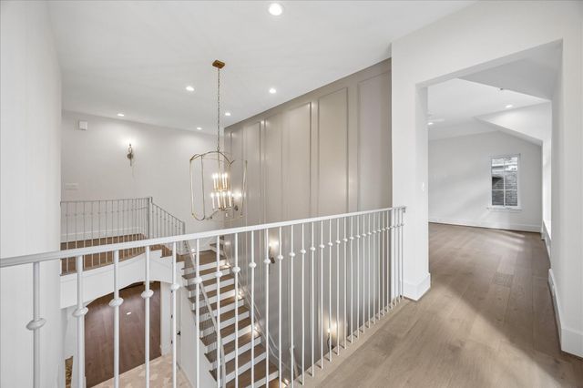 1018 Rosepoint Street, Houston, TX 77018
