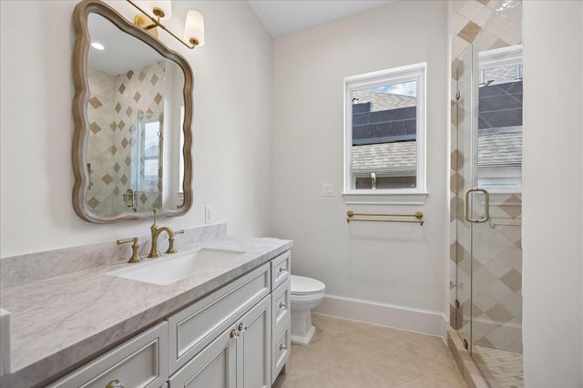 1018 Rosepoint Street, Houston, TX 77018