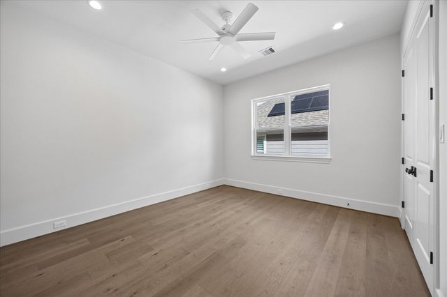 1018 Rosepoint Street, Houston, TX 77018