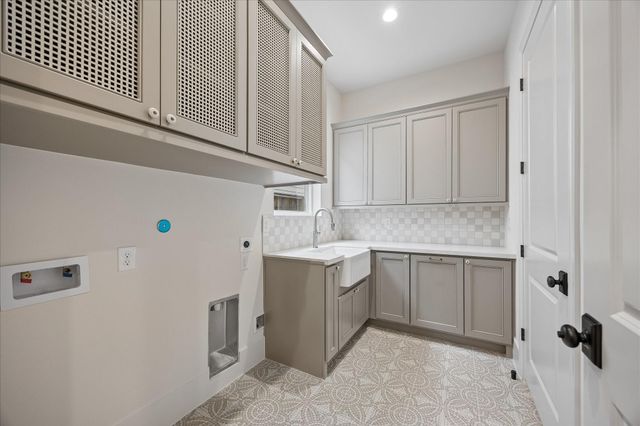 1018 Rosepoint Street, Houston, TX 77018