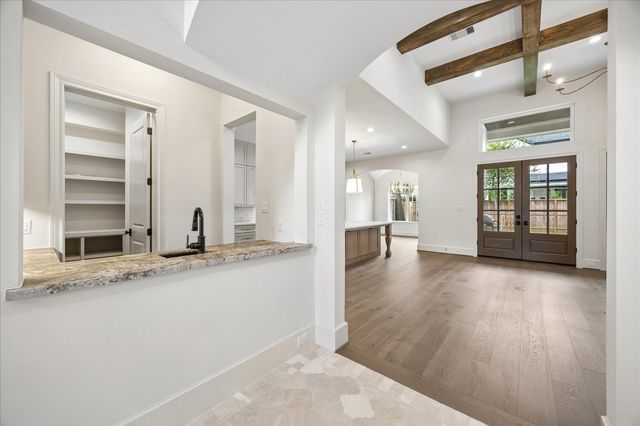 1018 Rosepoint Street, Houston, TX 77018