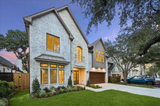 1018 Rosepoint Street, Houston, TX 77018