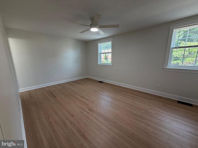 20 CONSTITUTION AVE, Doylestown, PA 18901