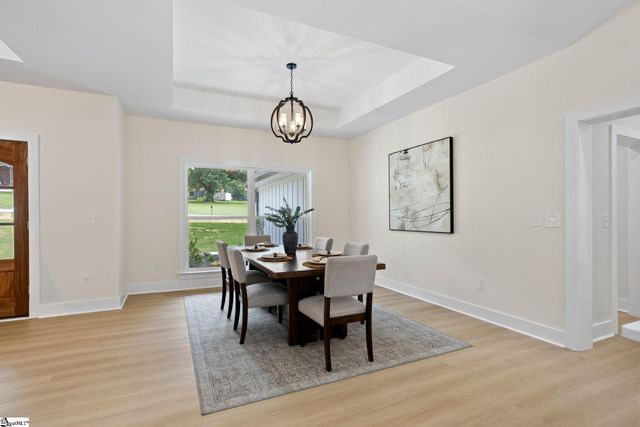 9 Dahlgreen Lane, Taylors, SC 29687
