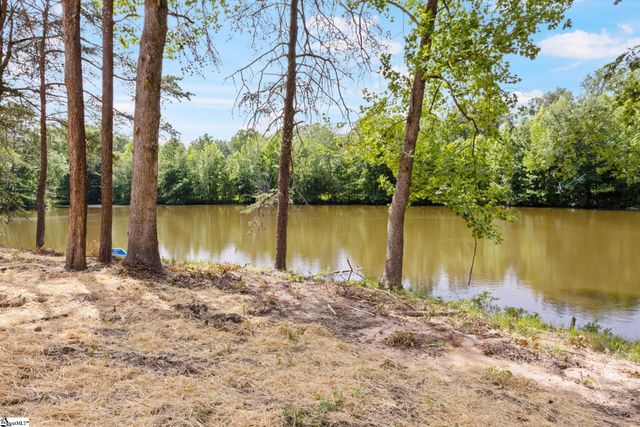 9 Dahlgreen Lane, Taylors, SC 29687