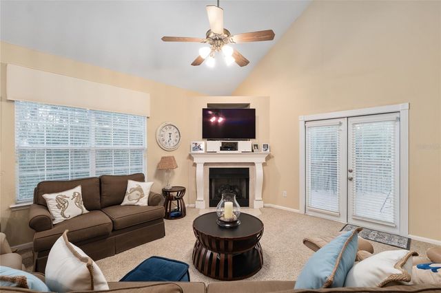 3941 NW 8TH AVENUE, Gainesville, FL 32605