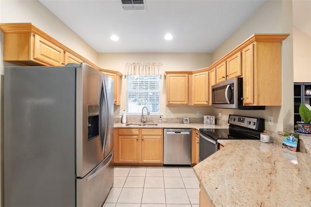 3941 NW 8TH AVENUE, Gainesville, FL 32605