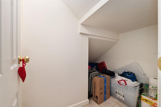 3941 NW 8TH AVENUE, Gainesville, FL 32605