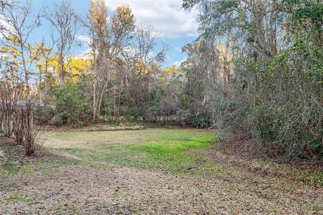 3941 NW 8TH AVENUE, Gainesville, FL 32605