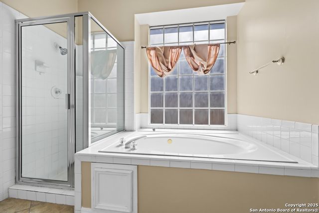 1426 Adobe Run, San Antonio, TX 78232