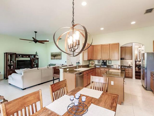 8503 Portobello Lane, Palm Beach Gardens, FL 33418