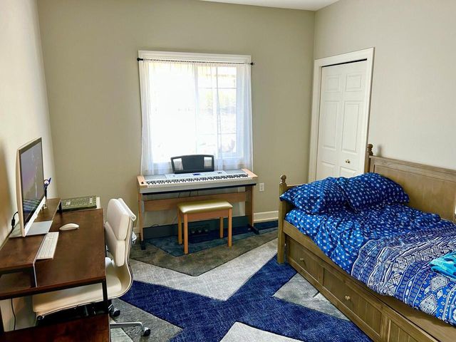 S77W19593 Lakewood DRIVE, Muskego, WI 53150