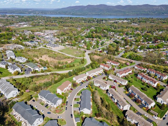 150 High Wood Drive, New Windsor, NY 12553