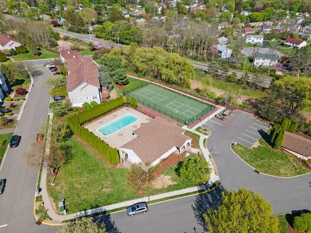 150 High Wood Drive, New Windsor, NY 12553