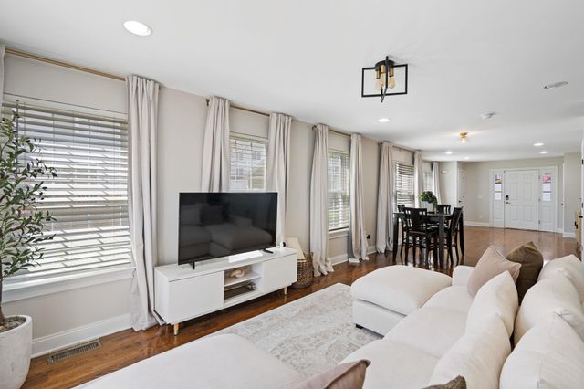 150 High Wood Drive, New Windsor, NY 12553