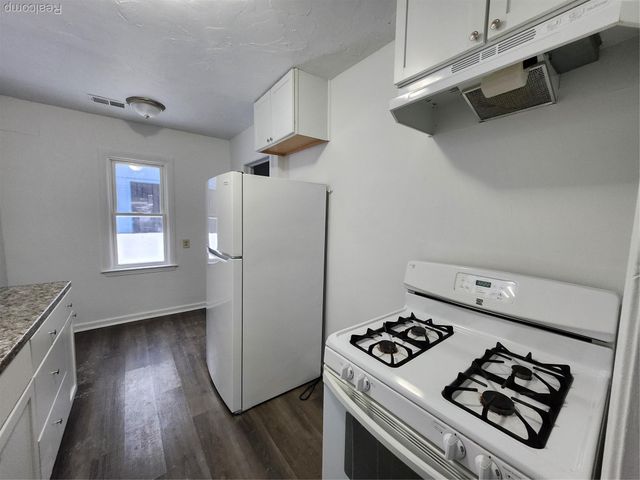 15389 Dixie, Redford Charter Township, MI 48239