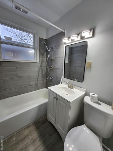 15389 Dixie, Redford Charter Township, MI 48239