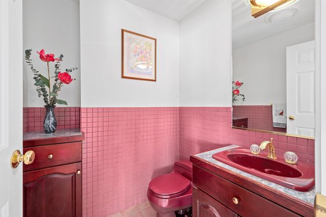 5 South Watch Road, Meredith, NH 03253