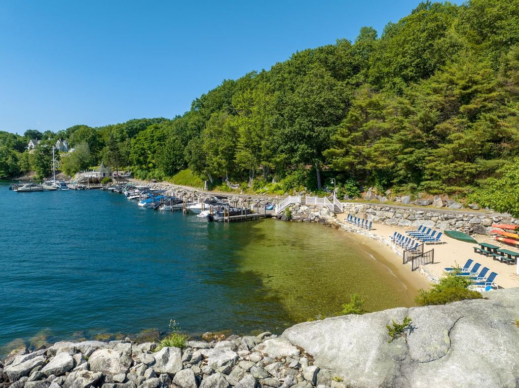 5 South Watch Road, Meredith, NH 03253