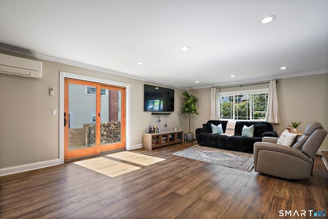 87 Clover Hill Drive, Stamford, CT 06902