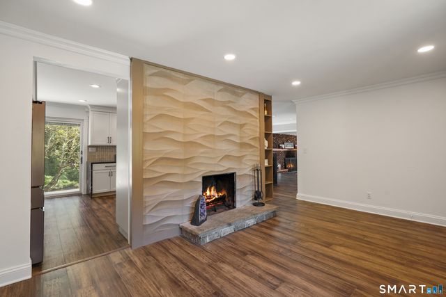 87 Clover Hill Drive, Stamford, CT 06902