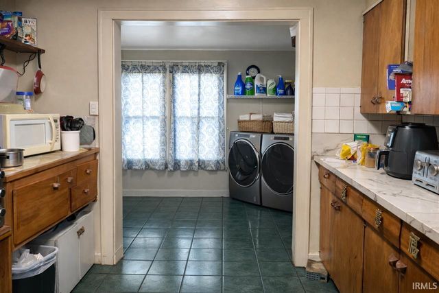 1709 Leer Street, South Bend, IN 46613