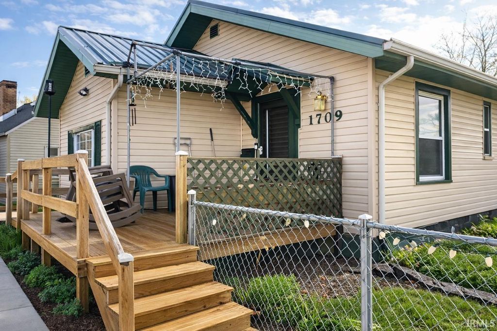 1709 Leer Street, South Bend, IN 46613