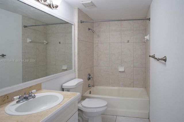 6861 SW 44th St 109, Miami, FL 33155