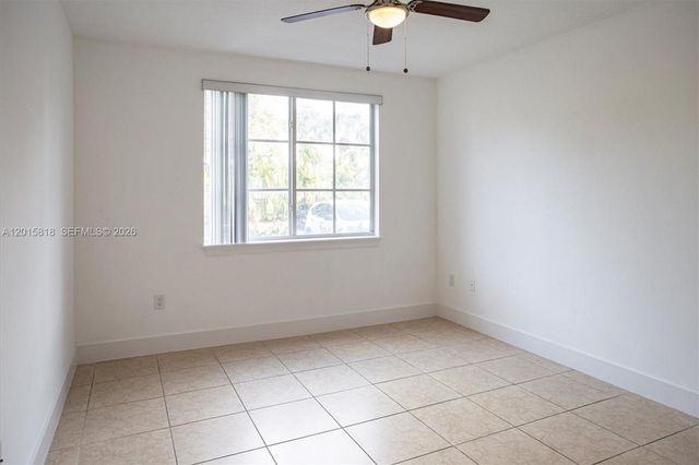 6861 SW 44th St 109, Miami, FL 33155