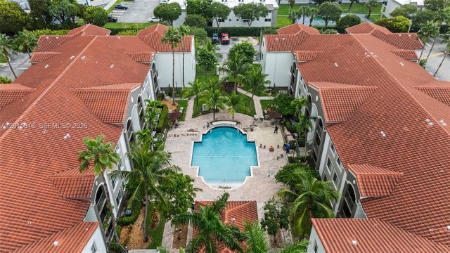 6861 SW 44th St 109, Miami, FL 33155
