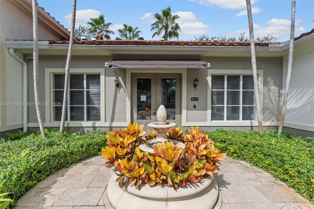 6861 SW 44th St 109, Miami, FL 33155